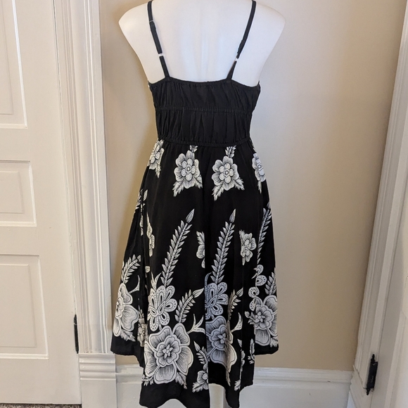Y2K Uniti Casuals black and white Hawaiian print dress size M - Picture 3 of 8